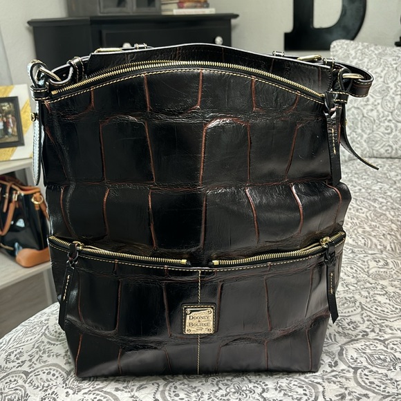 Dooney & Bourke - Picture 4 of 6